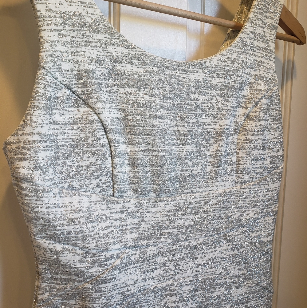 ✨ Bodycon White Mini Dress w/Silver Sparkles